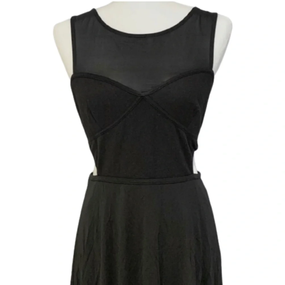 Y2K Bebe Cut-Out Dress - Picture 4 of 8